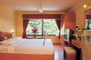 Tj Guesthouse Pattaya Exterior foto